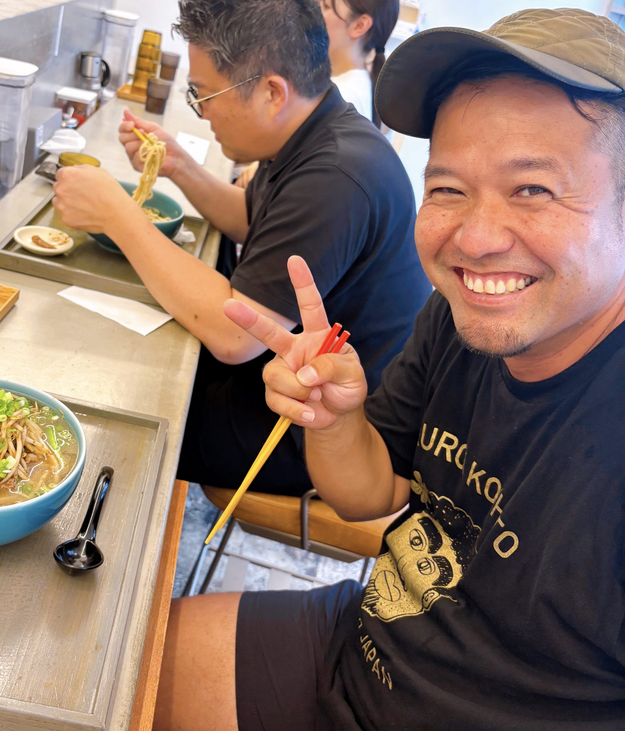 嫁ニー社長が手掛ける『タイラ製麺所』国際通りの人気沖縄そば屋!製麺工場まで取材